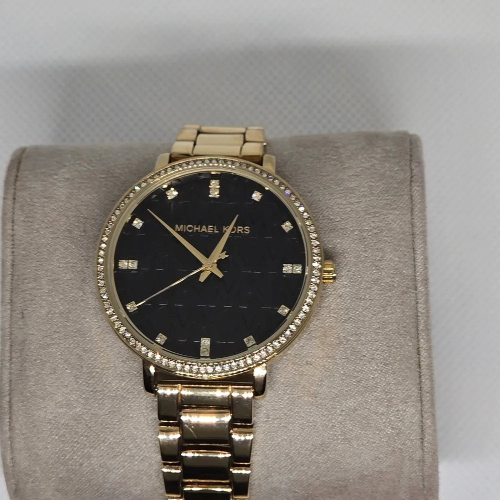 Michael Kors Gold Women Watch - Picture 13 of 16